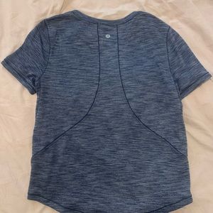 Lululemon Tshirt